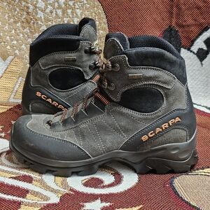 Scarpa ZG Gore-Tex XCR Hiking Boots Womens Size 8 D Wide / EU 40 Suede Lace Up